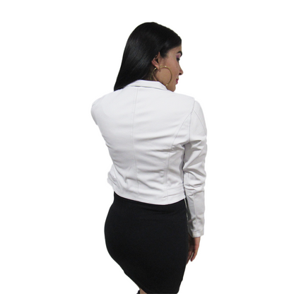 Chaqueta corta para dama en cuero tex